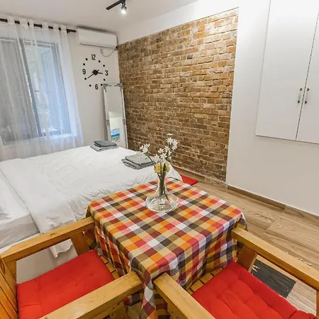 Bed & Breakfast Discover Albania Tirana